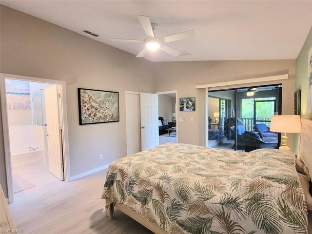 Owner's Suite leads to En-suite Bathroom