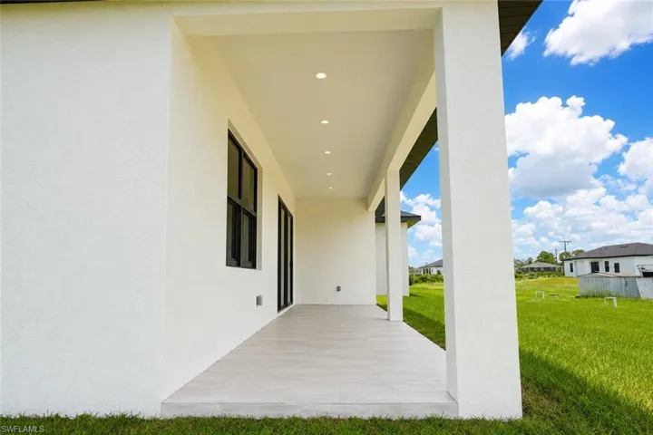 2710 58th St W, Lehigh Acres, Florida 33971