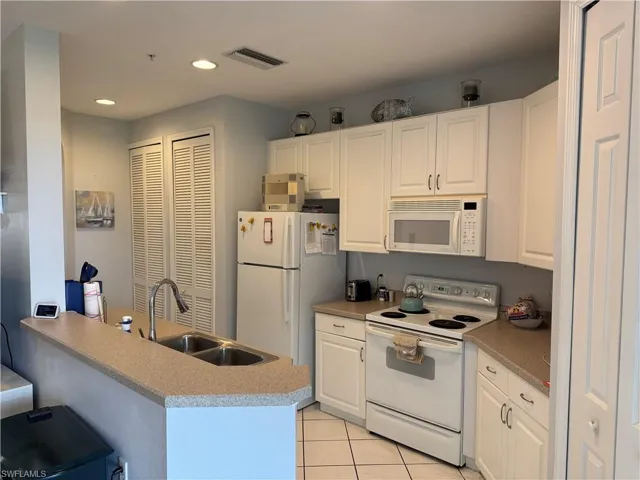 1420 Sweetwater Cv 102, Naples, Florida 34110