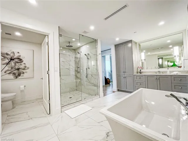13925 Old Coast Rd 1104, Naples, Florida 34110