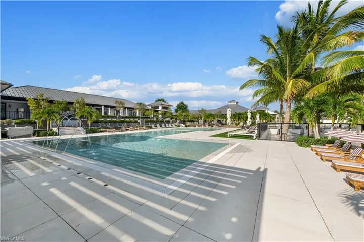 13925 Old Coast Rd 1104, Naples, Florida 34110