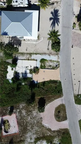 Aerial of two neighboring lots on each side of 111 Anchorage Street.