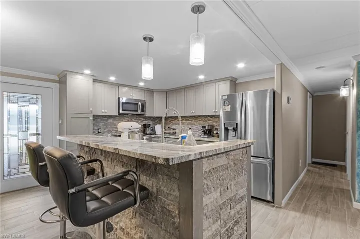 New Kitchen and appliances.