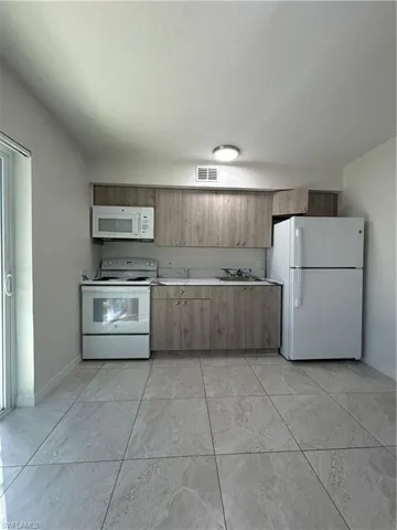 3758  Lora  ST, Fort Myers, FL 33916