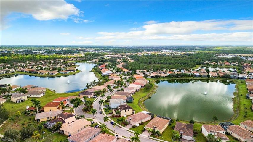 an oasis in the city of Ft Myers