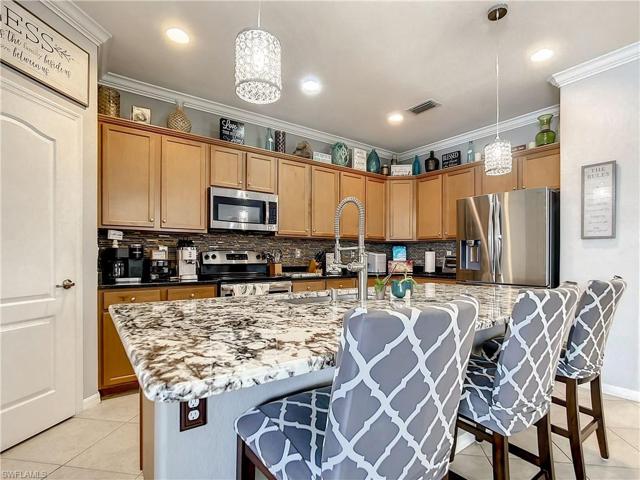 large island for entertaining