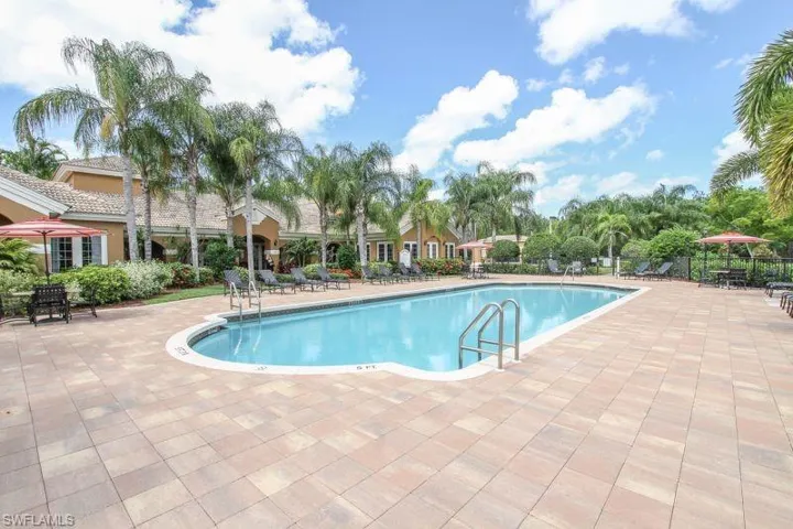 1810  Florida Club  CIR, Naples, FL 34112