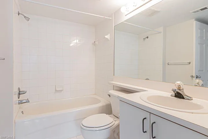 1810  Florida Club  CIR, Naples, FL 34112