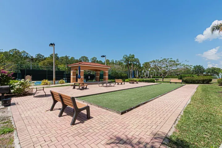 1810  Florida Club  CIR, Naples, FL 34112