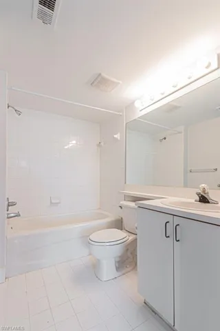 1810  Florida Club  CIR, Naples, FL 34112