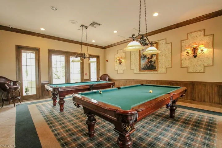 1810  Florida Club  CIR, Naples, FL 34112