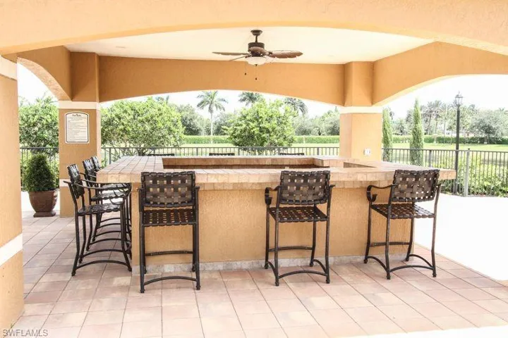 1810  Florida Club  CIR, Naples, FL 34112