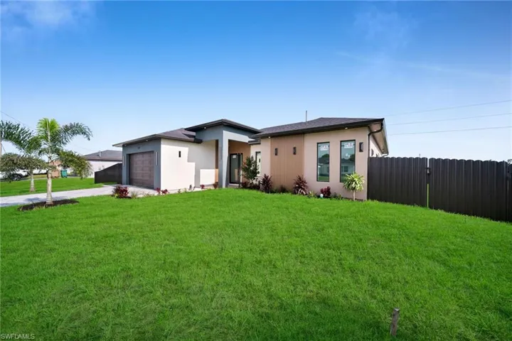 2214 Nw 24th Ter, Cape Coral, Florida 33993