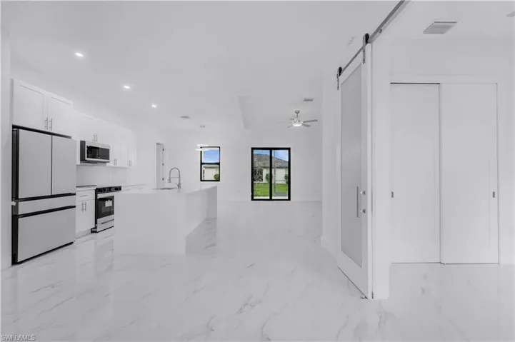 3226 Nw 41st Ave, Cape Coral, Florida 33993