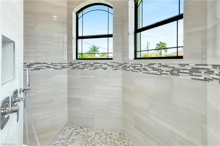 4403 Sw 10th Ave, Cape Coral, Florida 33914