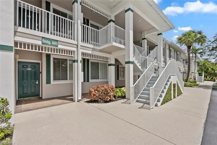 7940 Mahogany Run Ln 611, Naples, Florida 34113