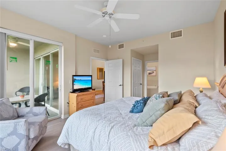 7940 Mahogany Run Ln 611, Naples, Florida 34113