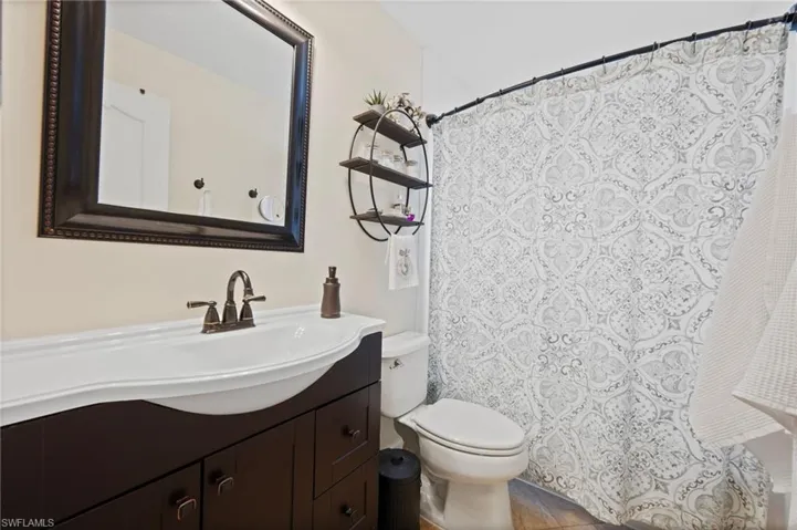 8095 Breton Cir, Fort Myers Fl 33912