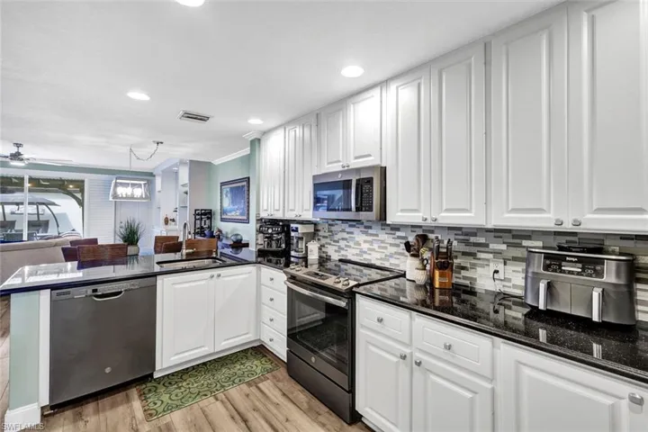 28614  Alessandria  CIR, Bonita Springs, FL 34135