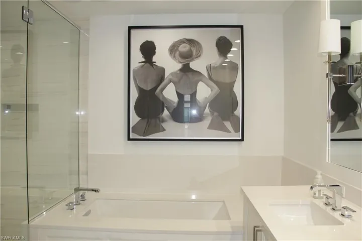 master bath. pure luxury