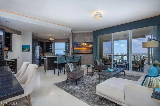 Living area with wine cooler