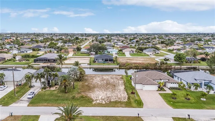 2933 Sw 11th Pl, Cape Coral Fl 33914