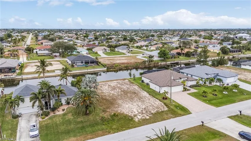 2933 Sw 11th Pl, Cape Coral Fl 33914