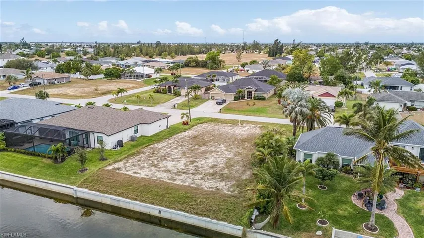 2933 Sw 11th Pl, Cape Coral Fl 33914