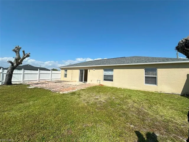 922 Ne 2nd Pl, Cape Coral Fl 33909