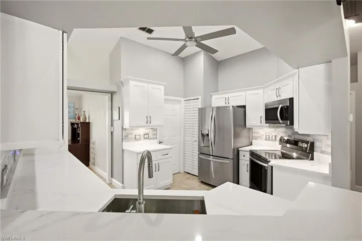238 Sw 45th Ter, Cape Coral, Florida 33914