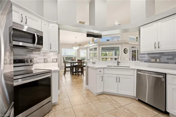 238 Sw 45th Ter, Cape Coral, Florida 33914