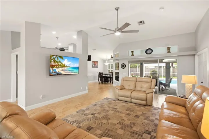 238 Sw 45th Ter, Cape Coral, Florida 33914