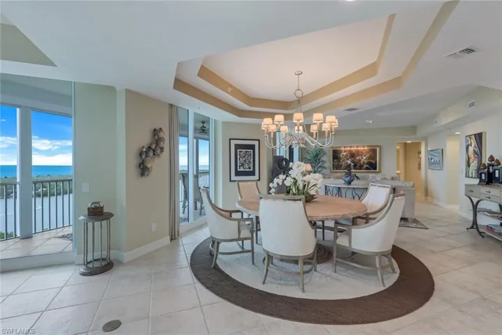 295  Grande  WAY, Naples, FL 34110