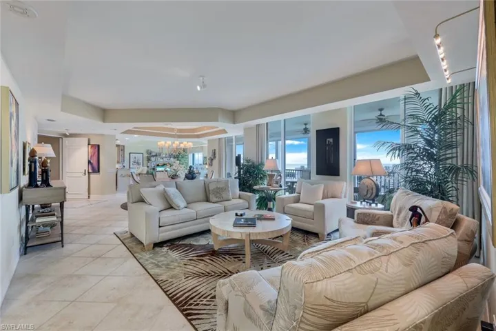 295  Grande  WAY, Naples, FL 34110
