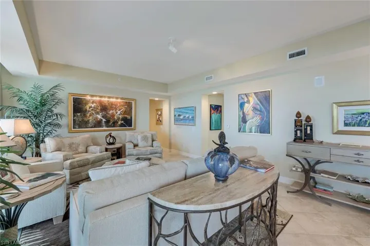 295  Grande  WAY, Naples, FL 34110