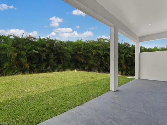 3805  1st SW ST, Lehigh Acres, FL 33976