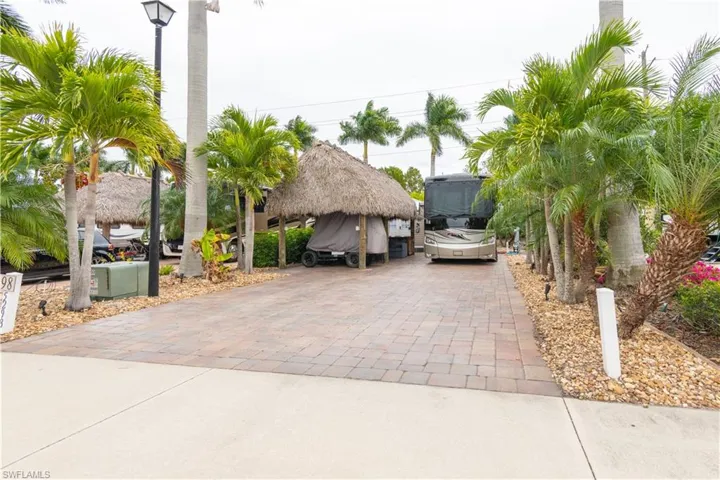 View of patio / terrace with decorative driveway