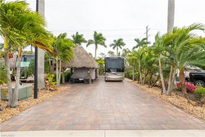 View of patio / terrace featuring decorative driveway