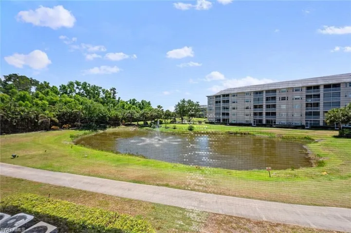 19870 Breckenridge Dr 205, Estero, Florida 33928