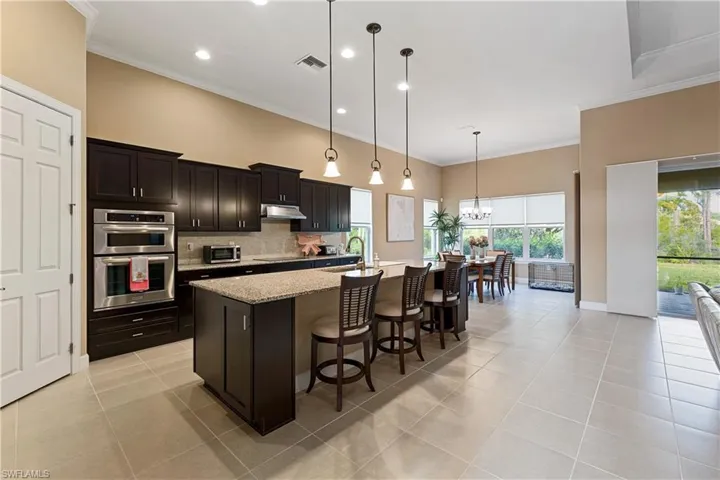 12946 Kingsmill Way, Fort Myers, Florida 33913