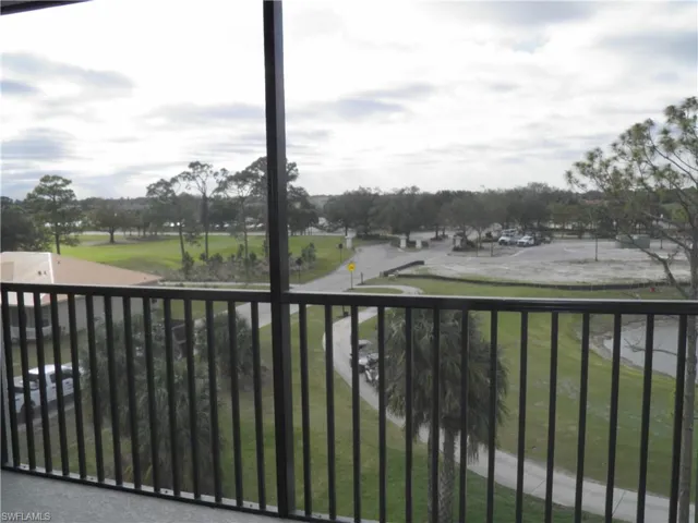 Looking toward the clubhouse to your left