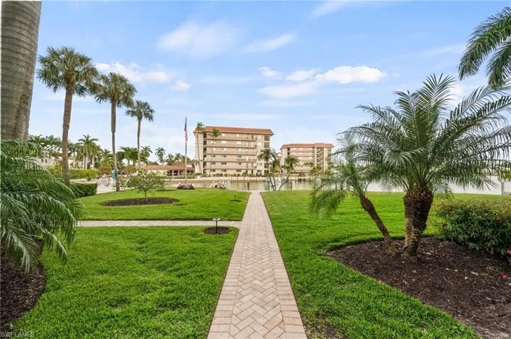2880 Gulf Shore Blvd N 410, Naples, Florida 34103