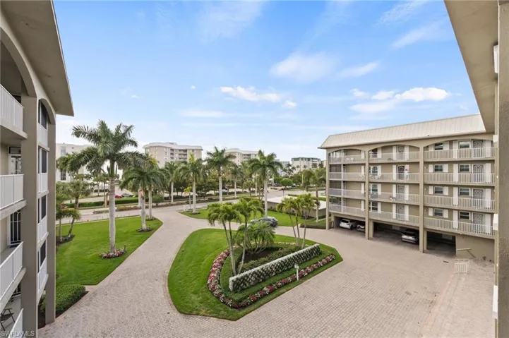 2880 Gulf Shore Blvd N 410, Naples, Florida 34103