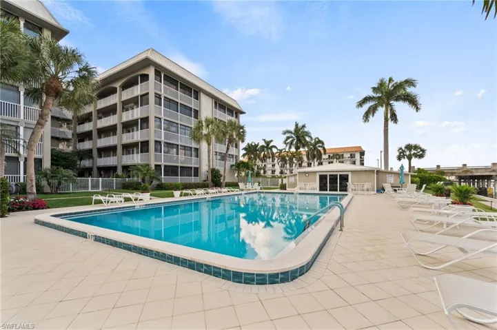 2880 Gulf Shore Blvd N 410, Naples, Florida 34103