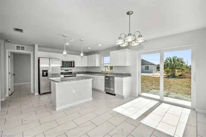 8022  Melody  CIR, Labelle, FL 33935