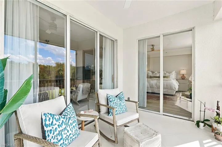 4650 Yacht Harbor Dr 124, Naples, Florida 34112