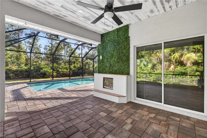 2131 22nd Ave Ne, Naples, Florida 34120