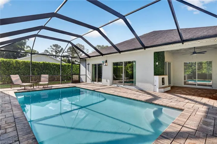 2131 22nd Ave Ne, Naples, Florida 34120