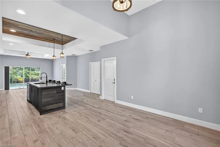 2131 22nd Ave Ne, Naples, Florida 34120