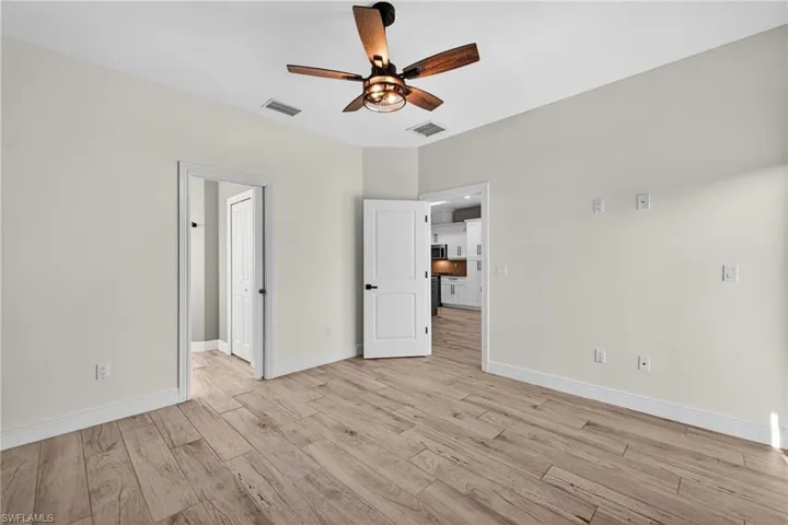 2131 22nd Ave Ne, Naples, Florida 34120